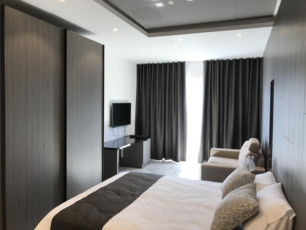 Apartment Hub *